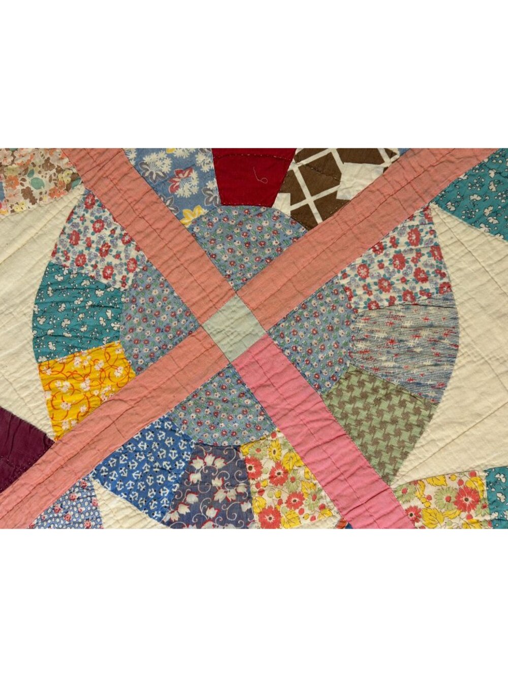 1940s vintage quilt with feedsack fabrics 75" x 76" Flowering Snowball pattern - Picture 6 of 16